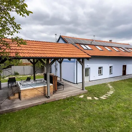 Appartement Chlum 5 Luže