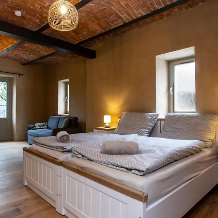 Appartement Chlum 5 *