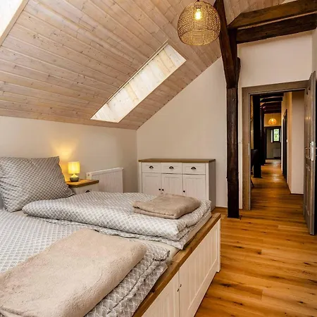 Chlum 5 Apartamento *